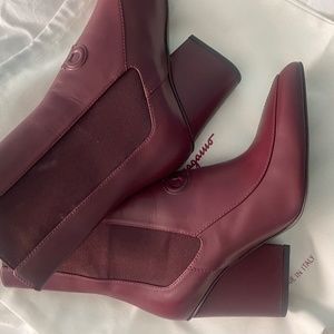 Salvatore Ferragamo boots 7.5 sz
